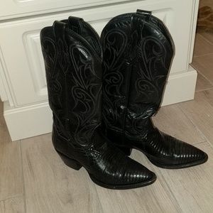 Dan Post Lizard skin Black cow boy boots!